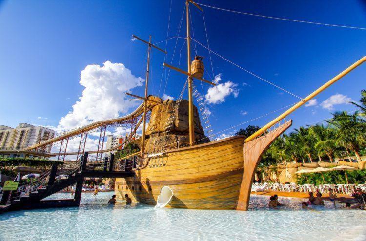 Piazza Diroma - Cortesia Park Diroma, Splash E Slide Caldas Novas Exteriör bild