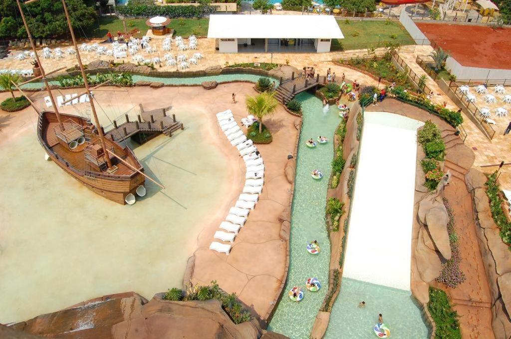 Piazza Diroma - Cortesia Park Diroma, Splash E Slide Caldas Novas Exteriör bild