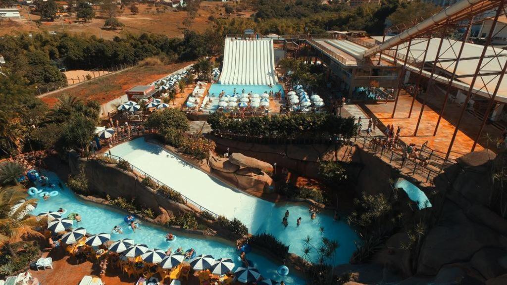 Piazza Diroma - Cortesia Park Diroma, Splash E Slide Caldas Novas Exteriör bild