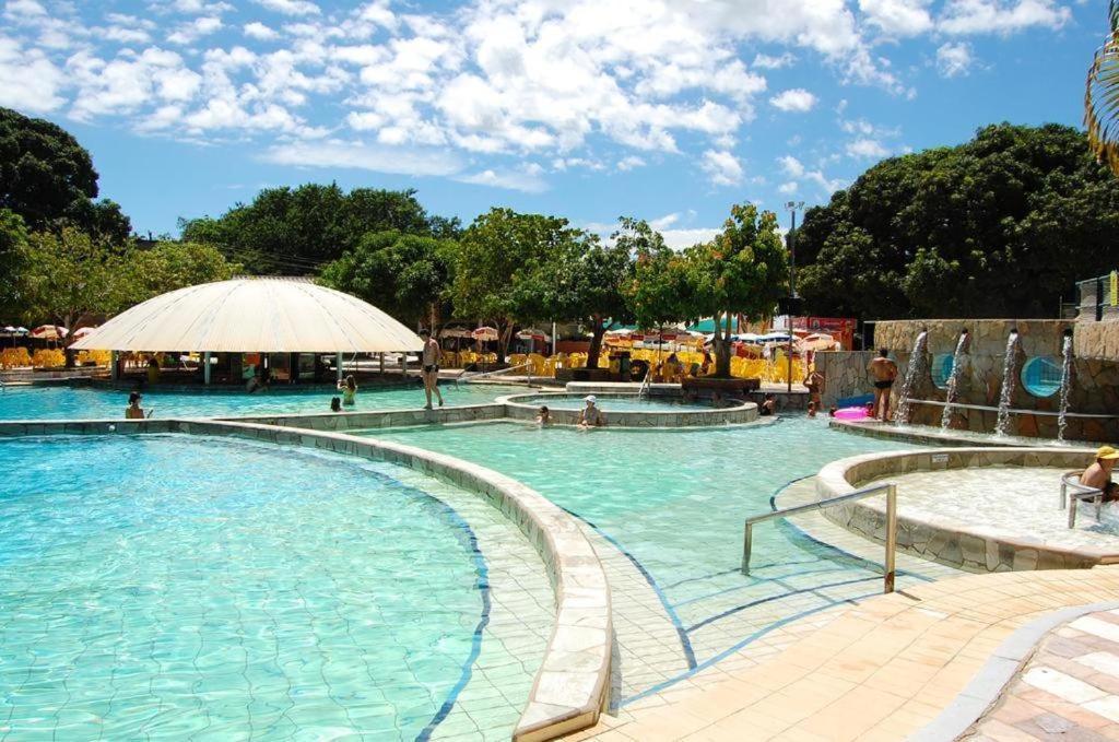 Piazza Diroma - Cortesia Park Diroma, Splash E Slide Caldas Novas Exteriör bild