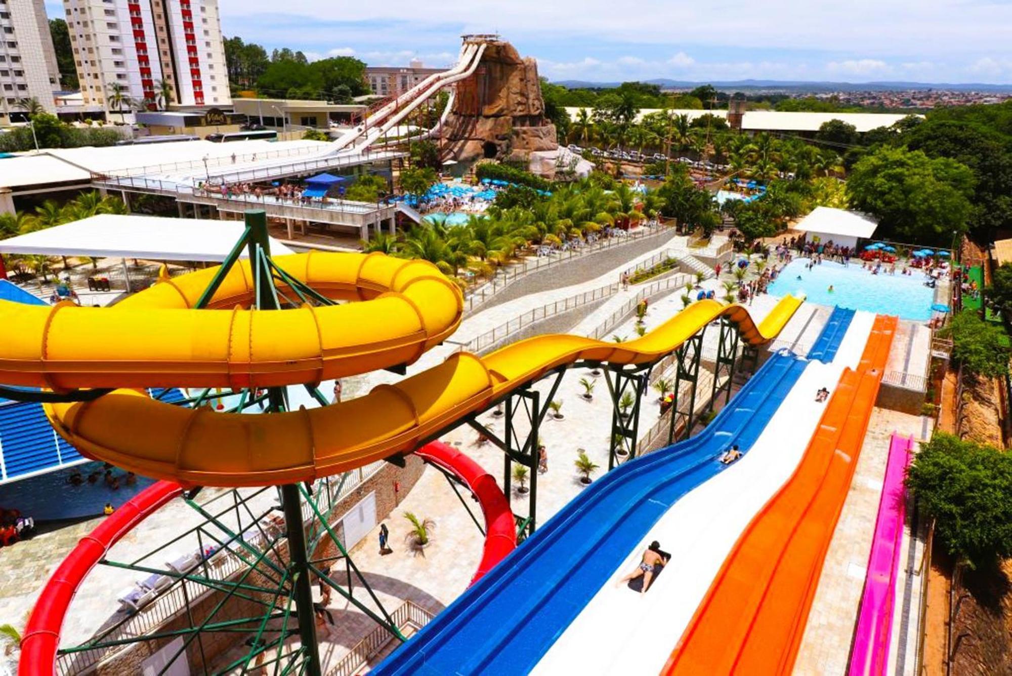 Piazza Diroma - Cortesia Park Diroma, Splash E Slide Caldas Novas Exteriör bild